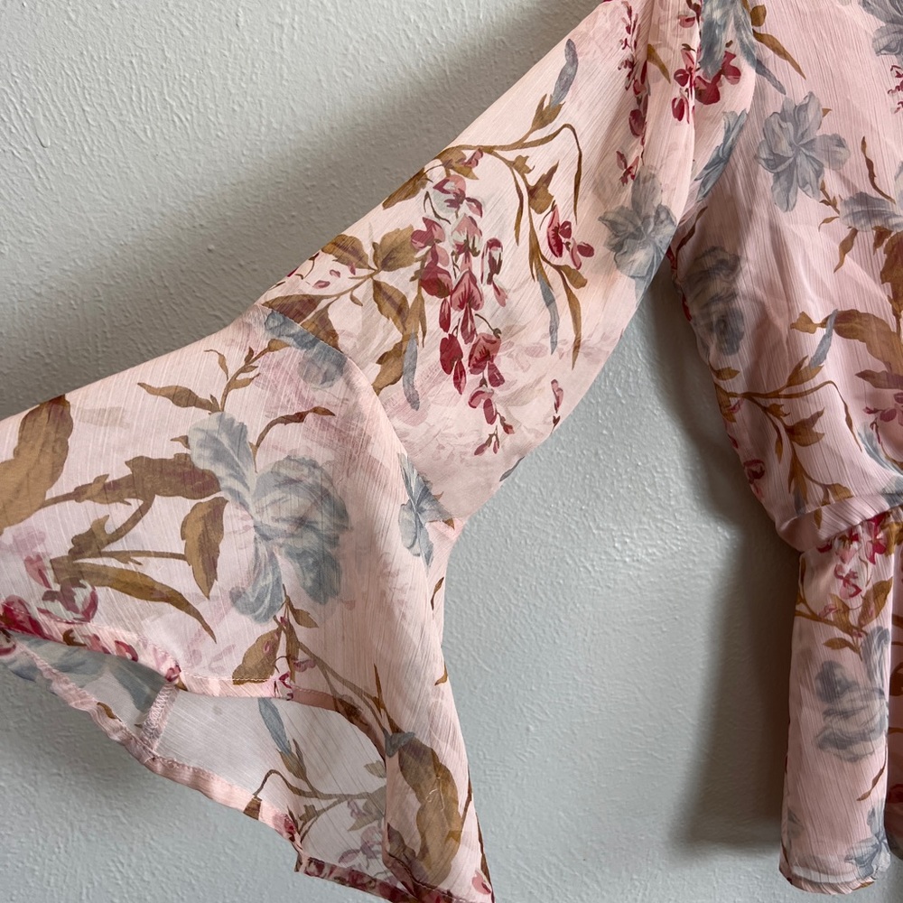 Vince Camuto Chiffon Peplum Blouse Top Peach Floral Print 3/4 Sleeves Bell - Picture 3 of 7